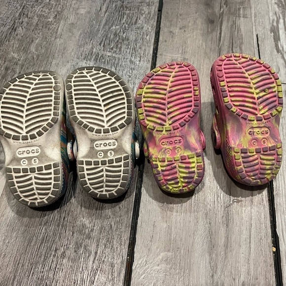 CROCS Bundle Pink Tye Dye & Pink Marble Classic Size 5 - Picture 2 of 7